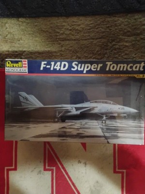 NEW Vintage 2001 Revell Monogram F-14D Super Tomcat 1:48 Scale Model Kit
