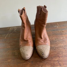 Stuart Weitzman 8 Tan Rhinestone Studded Western Ankle Boots Leather Cowboy FLAW