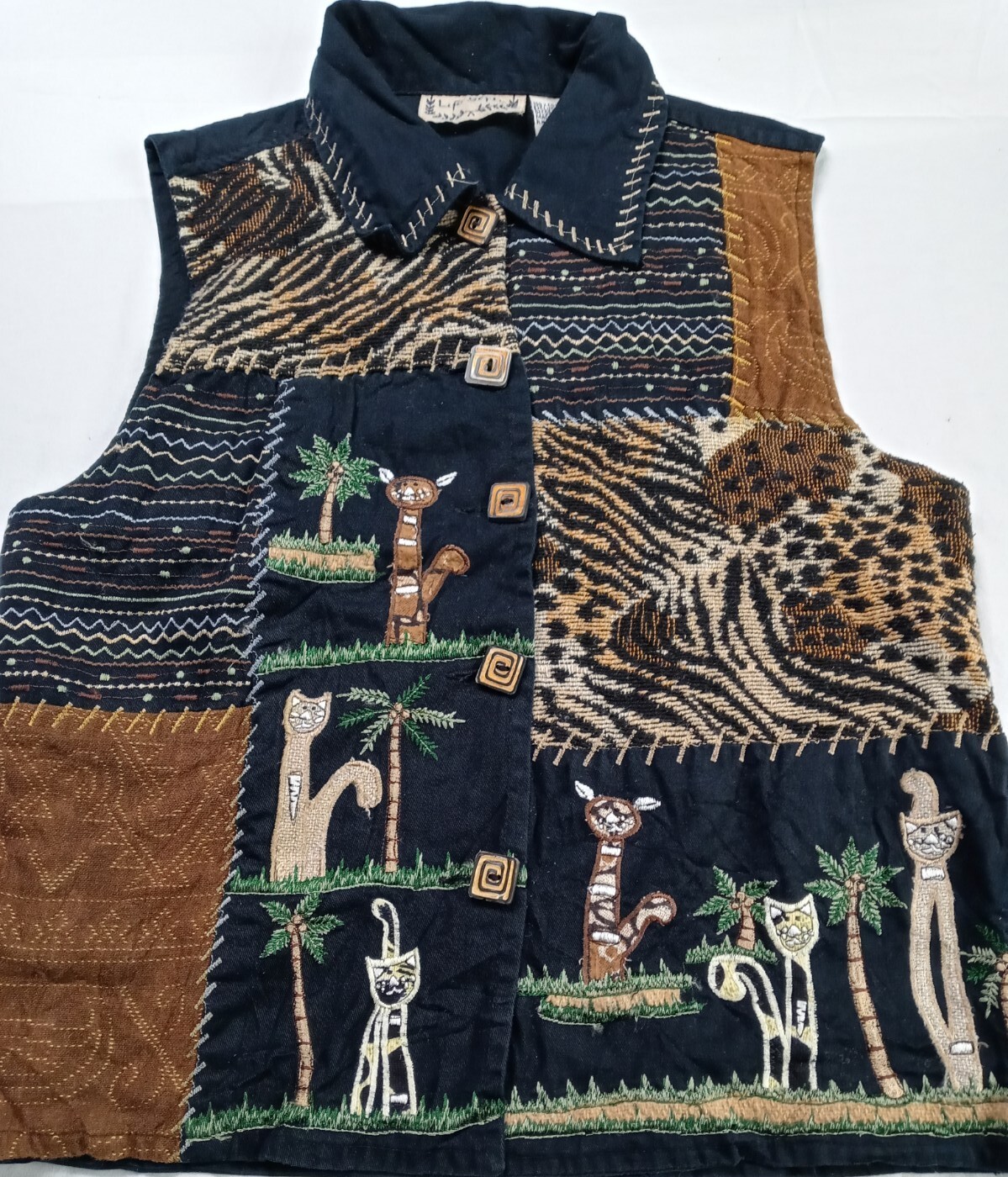 Life Style Black Vest Button Front Animal Print Safari Cats Embroidery Women's M