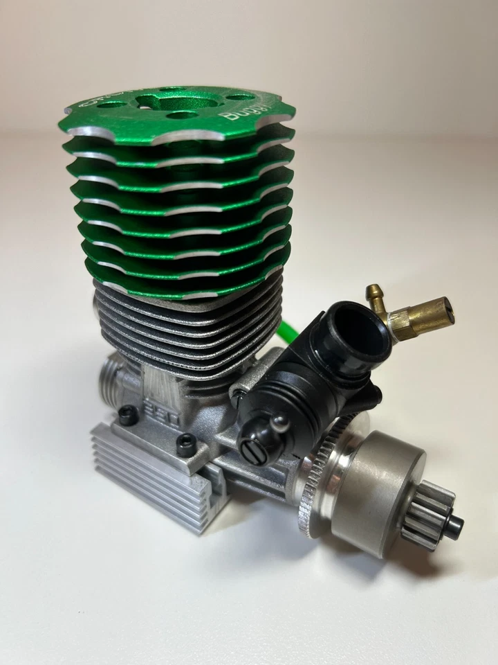 CRONO .21 Rear Exhaust 5-port Engine 8mm Carb. w/Glow Plug/Clutch Just Broken-in - Image 4 of 4