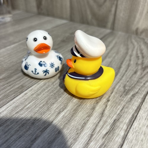 Set Of 2 Mini Nautical Vacation Themed Rubber Duck Duckies Boat Jeep (K63) - Picture 3 of 14