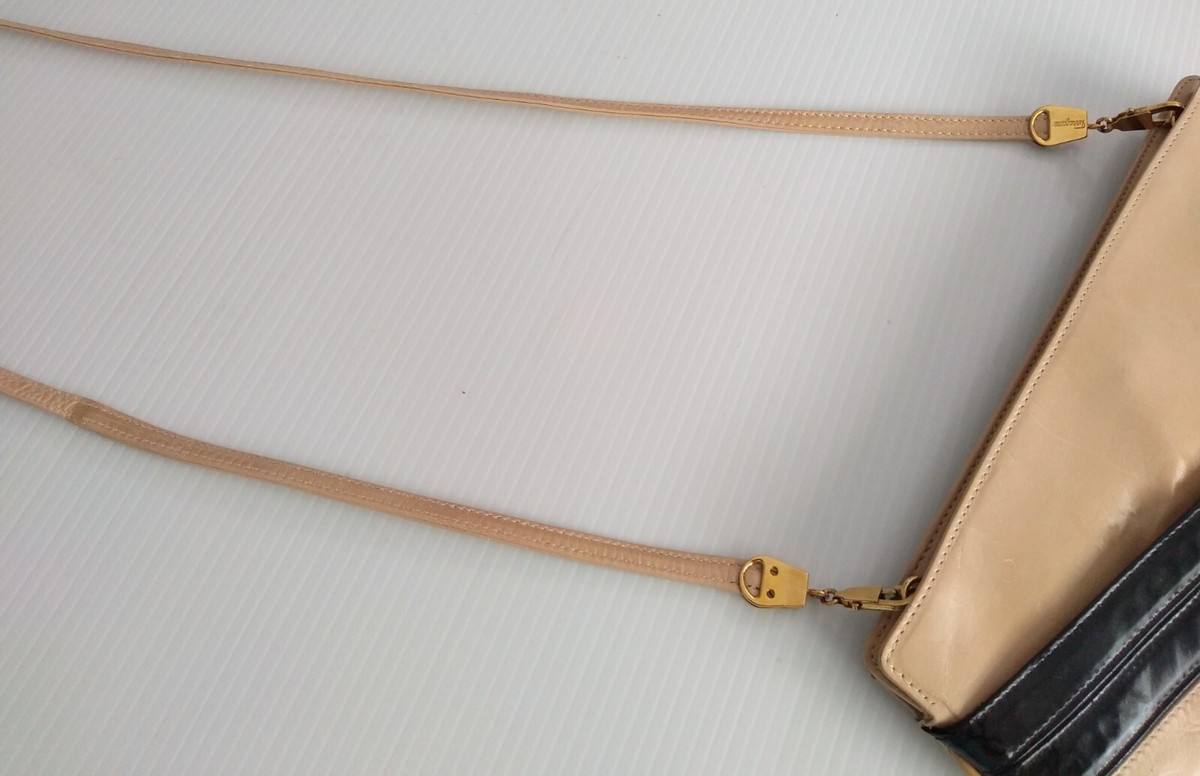 SALVATORE FERRAGAMO Vintage Firenze 5 Beige/Black Leather SALVATORE FERRAGAMO Vintage Firenze 5 Beige/Black Leather