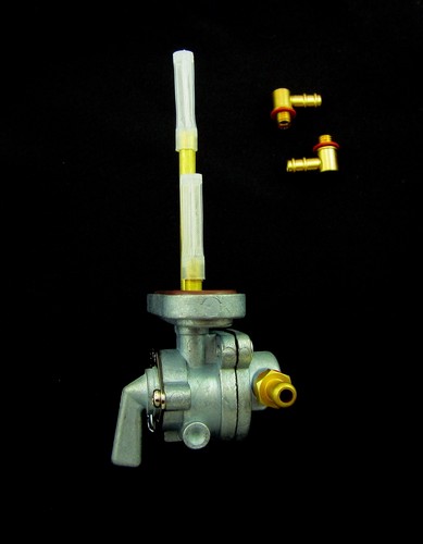 Petcock Fuel Gas Tap Valve Right or Left XS650 XS750 Special XS850 XS1100 - Picture 5 of 10