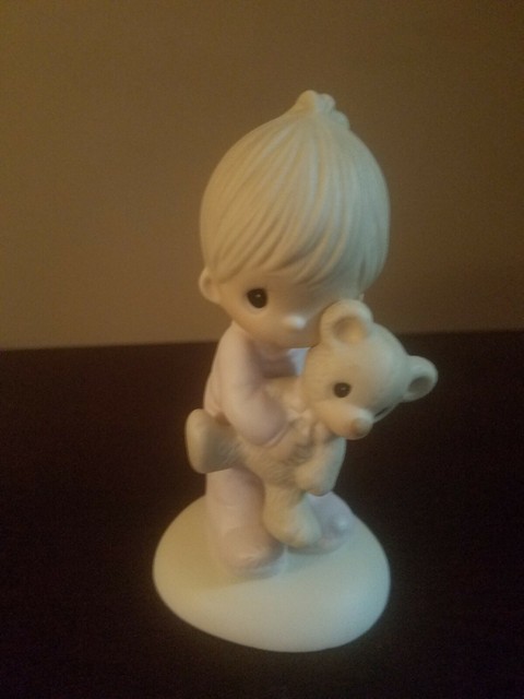 Precious Moments - 1978- Jesus Loves Me - Boy w Teddy Bear - Pre-owned ...