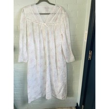 Vintage Willow Creek Women's Medium White Floral Lace Nightgown