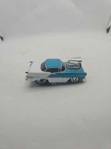 1956 OLDS 88 OLDSMOBILE '56 MUSCLE MACHINES 1/64 DIECAST WHITE BLUE #SLQ - Picture 4 of 7