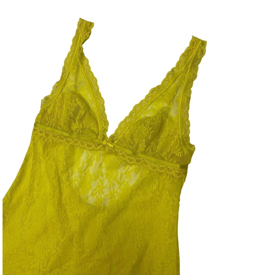 Slip de encaje amarillo brillante Y2K Victoria's Secret Foto 2 de 4