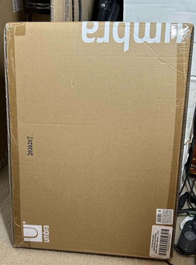 Trigon, Wall Mounted Bulletin Board, Magnetic Board, and Message Board, White - Image 3 of 3