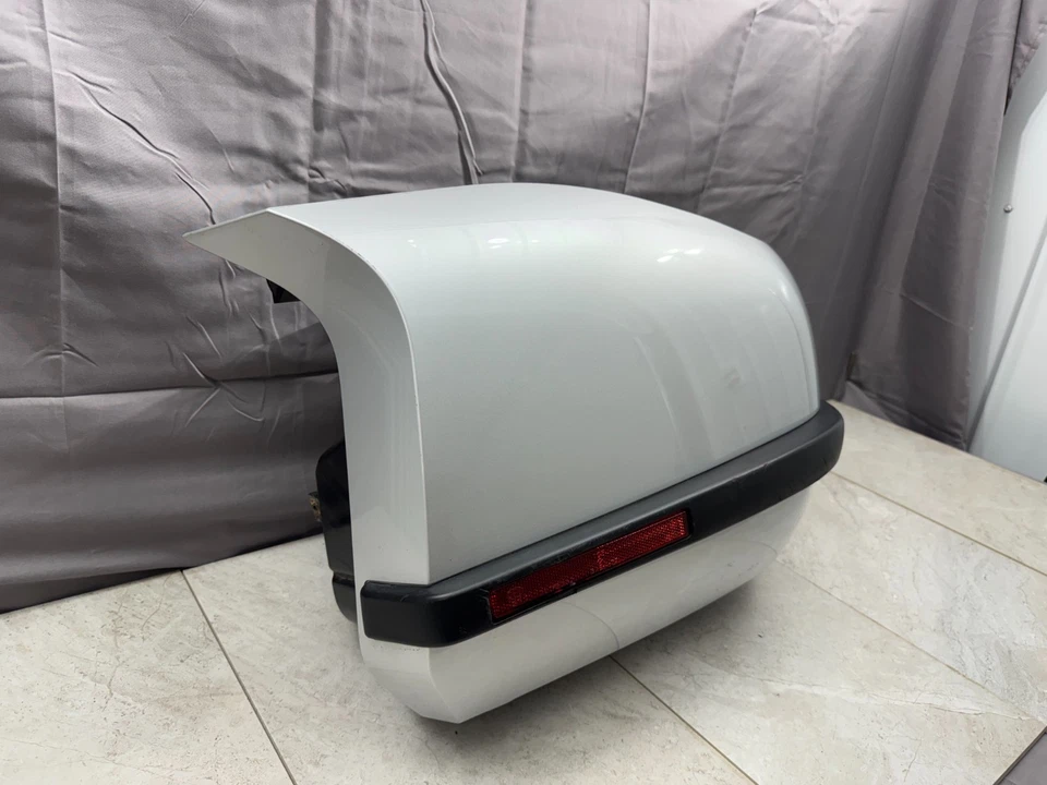 宝马 K1200LT 1997 - 2009,侧壳右盒部件 # 52532309684,52532347430 — 第 2/4 张图片