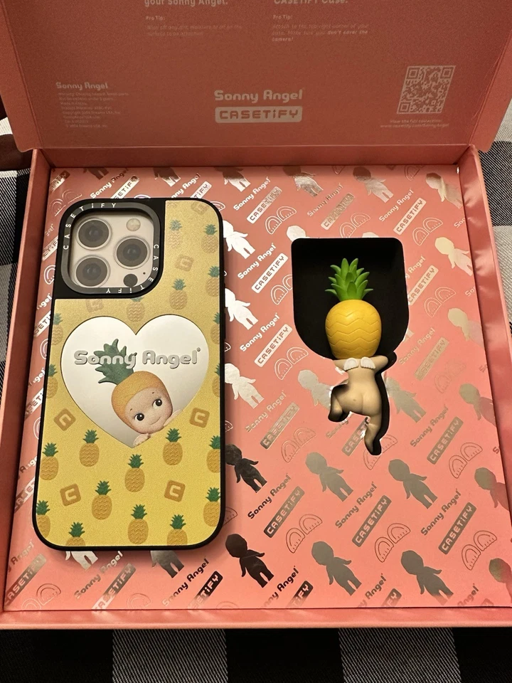 Funda Sonny Angel x CASETiFY iPhone 14 Foto 3 de 3