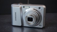 Samsung ES25 12.2MP Digital Camera - Silver