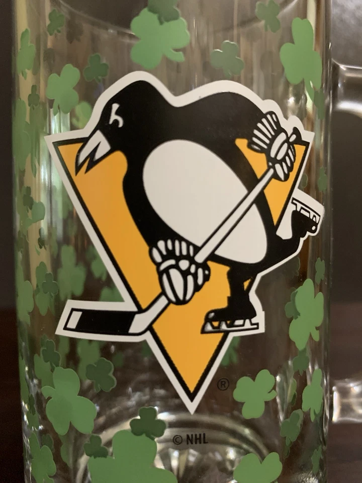 NHL Pittsburgh Penguins RARA edición 6” Hvy. Taza de vidrio * trébol * estampado de trébol usada en excelente estado Foto 4 de 4
