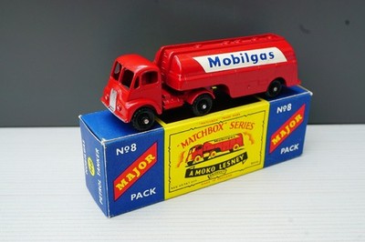 Matchbox M-8 Mobil Gas Thorneycroft Petrol Tanker Bpw NM plus OVP