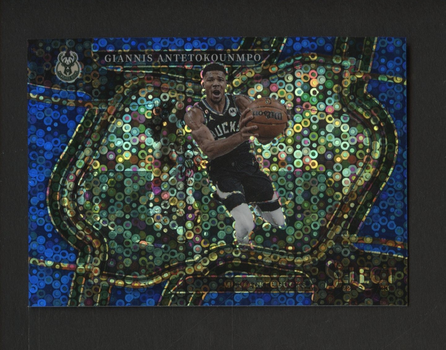 2022-23 Select Courtside Blue Disco Prizm #261 Giannis Antetokounmpo 10/25