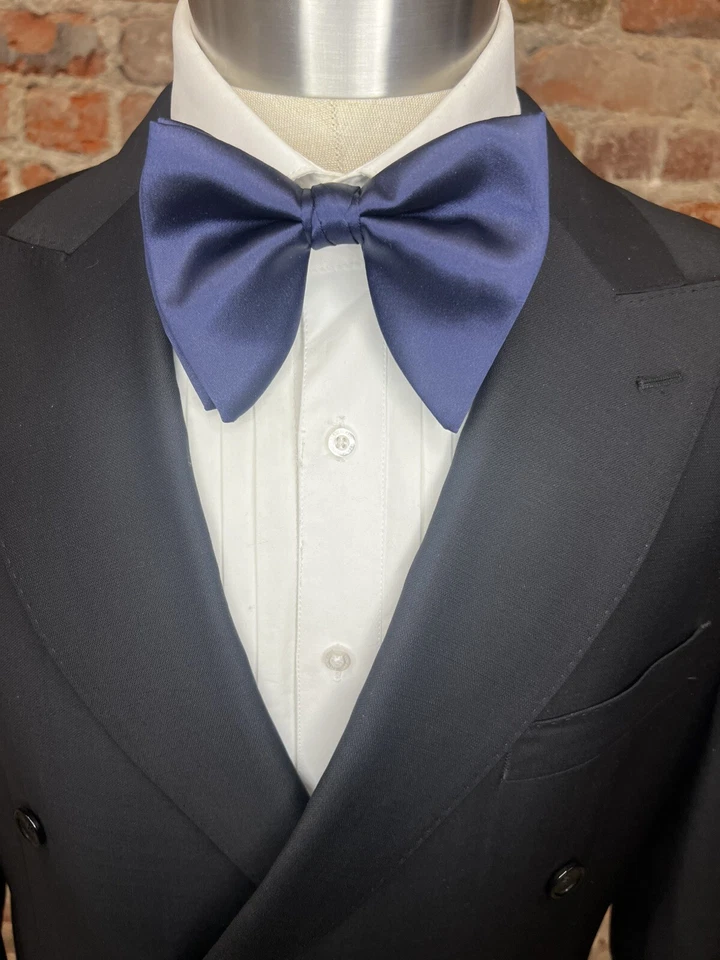 Bleu Bowtique Brand New Oversized Butterfly Bow Tie Navy - Image 4 of 4