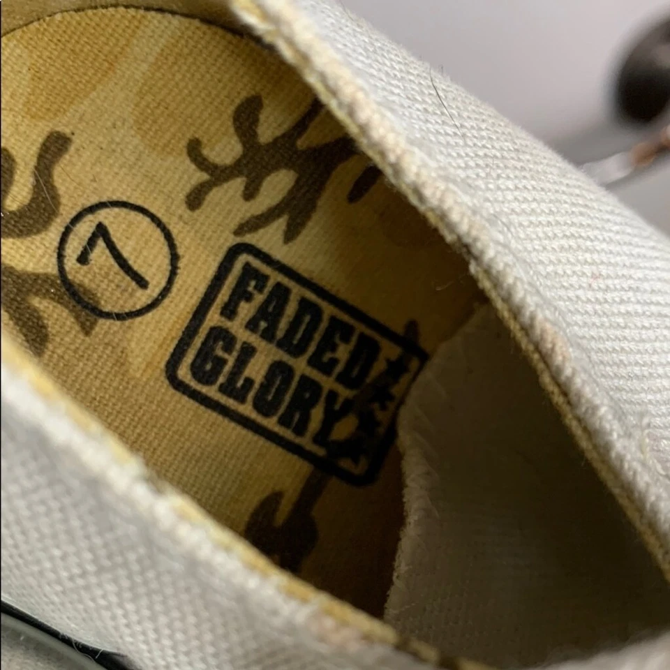 Zapatillas bajas de lona blancas Faded Glory unisex para niños pequeños talla 7 nunca usadas Foto 2 de 4