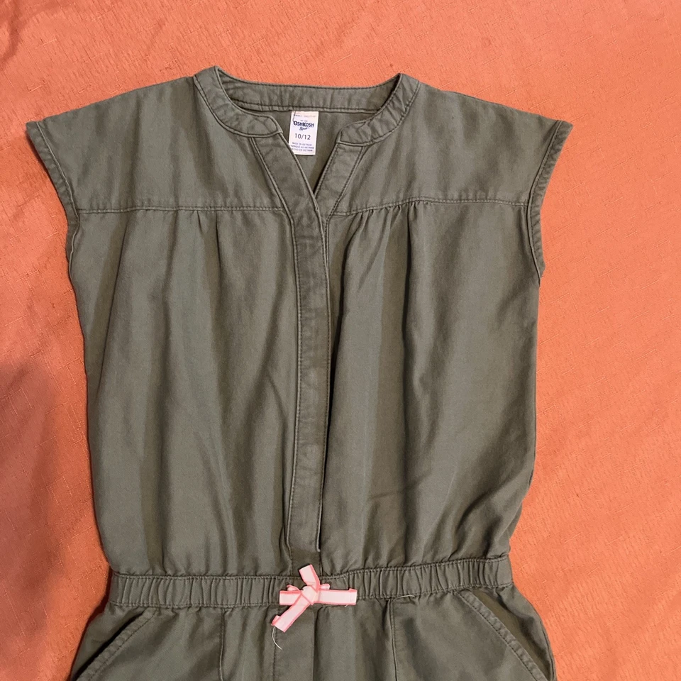 Mameluco Oshkosh B’gosh verde sin mangas 10/12 cómpralo ahora haz una oferta Foto 2 de 4