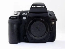 Olympus EVOLT E-5 12.3MP Digital SLR Camera Black Body 4/3 Excellent from Japan