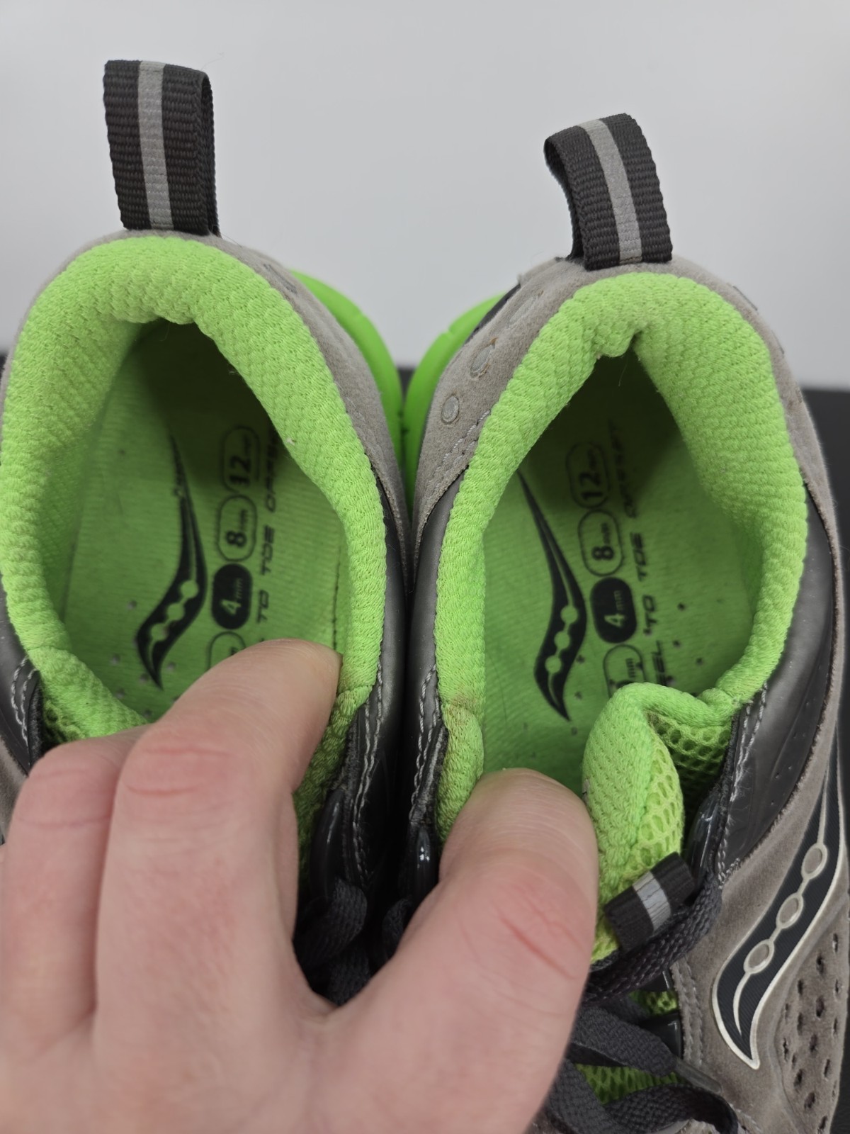 Saucony Womens 6 Grid Profile Running Shoes Sneakers Gray Bright Green Lace Up thumbnail 11