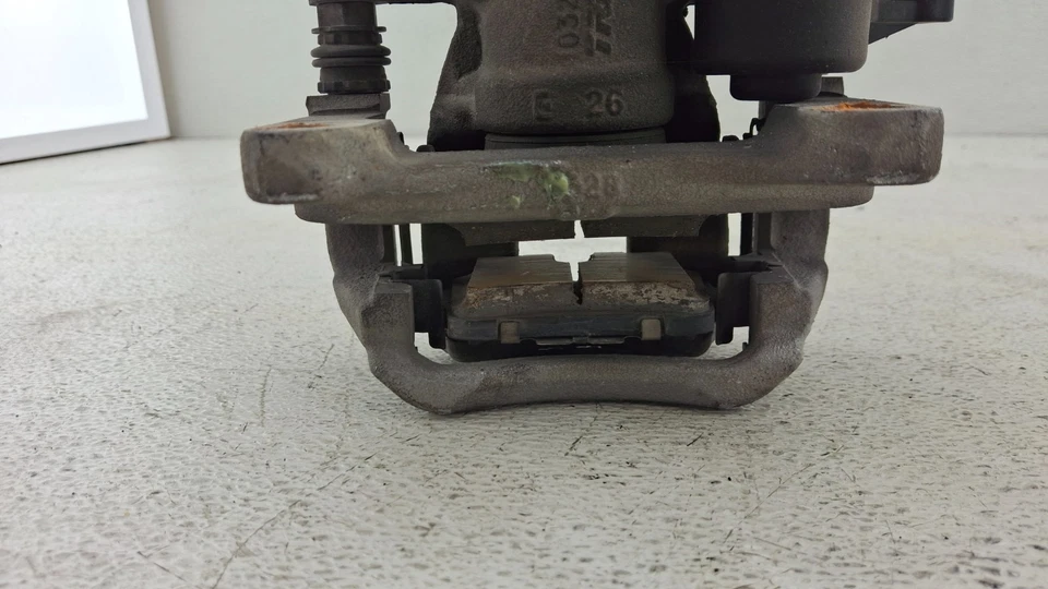 18-24 雪佛兰 EQUINOX AWD 后侧 ABS Brake Caliper 带动作器 原始设备制造商 — 第 3/4 张图片