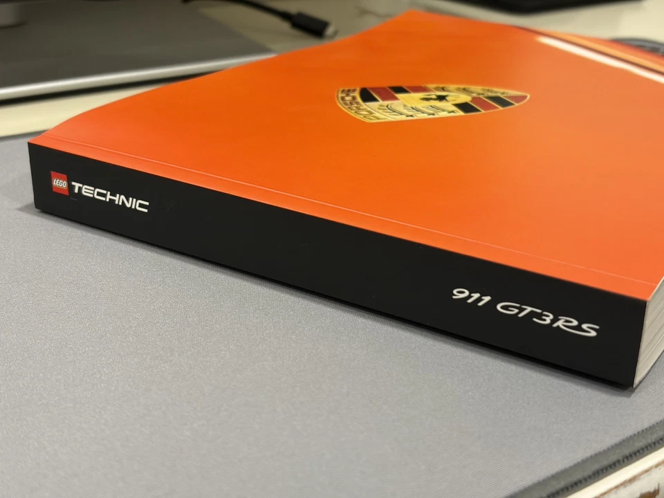 LEGO Technic Porsche 911 GT3 RS Building Instructions Manual Booklet 42056 Guide - Image 3 of 4