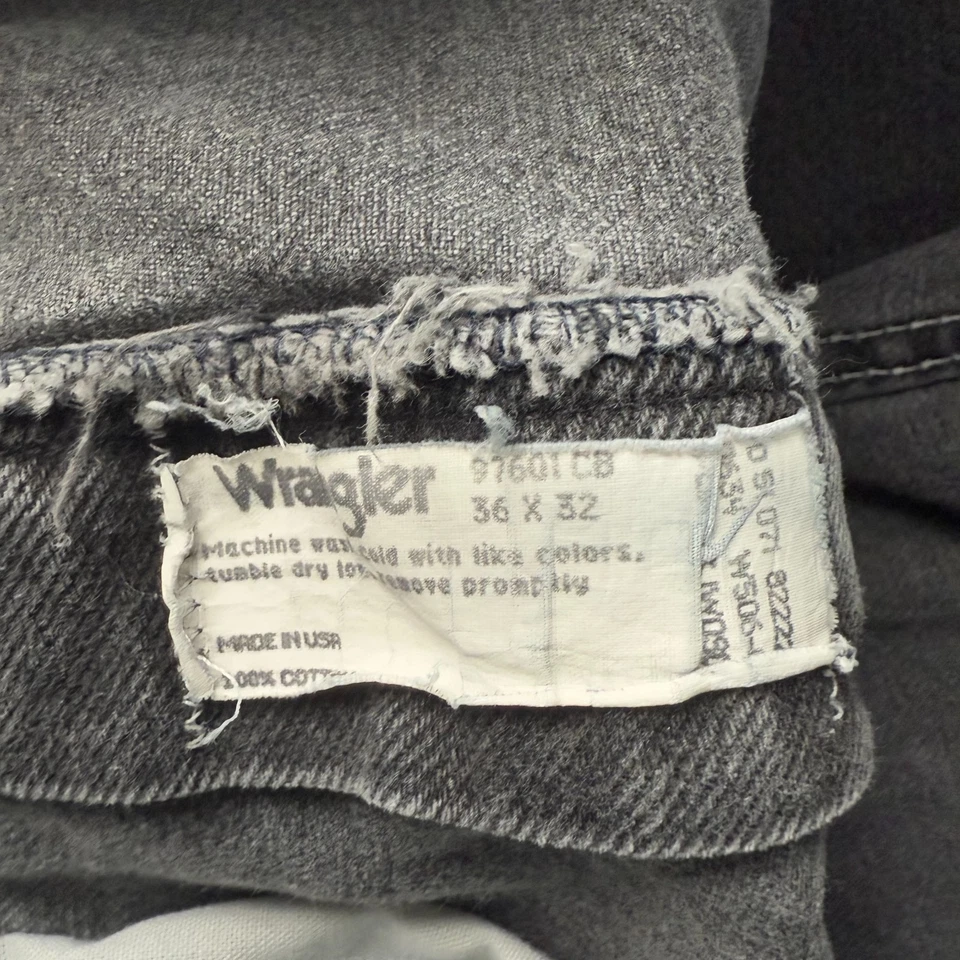 VTG Wrangler Jeans Mens 36x32 Straight Leg USA Made Black Tapered Leg 90s Grunge - Image 4 of 4