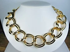 Vintage Holt Renfrew Gold Plated Necklace  18" length - 2238