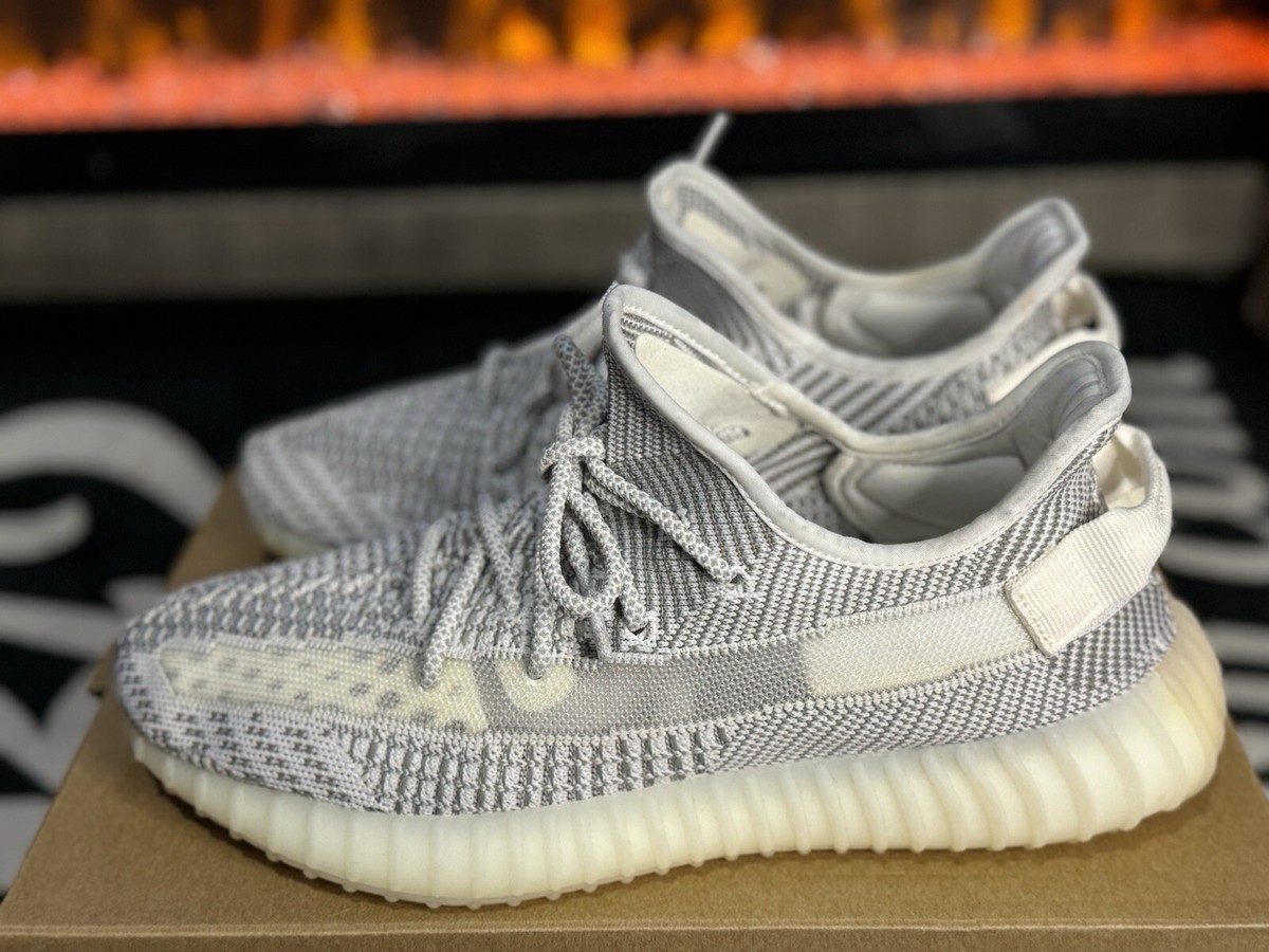 Adidas Yeezy Boost 350 V2 Low Static (2019) Non-Reflective Adidas Yeezy Boost 350 V2 Low Static (2019) Non-Reflective