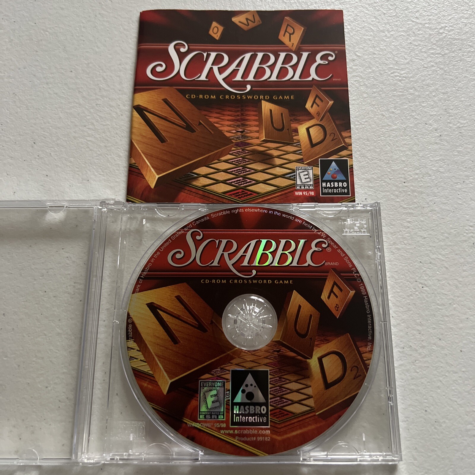 Hasbro Scrabble CD-ROM Crossword Game (1999, PC) w/ Manual