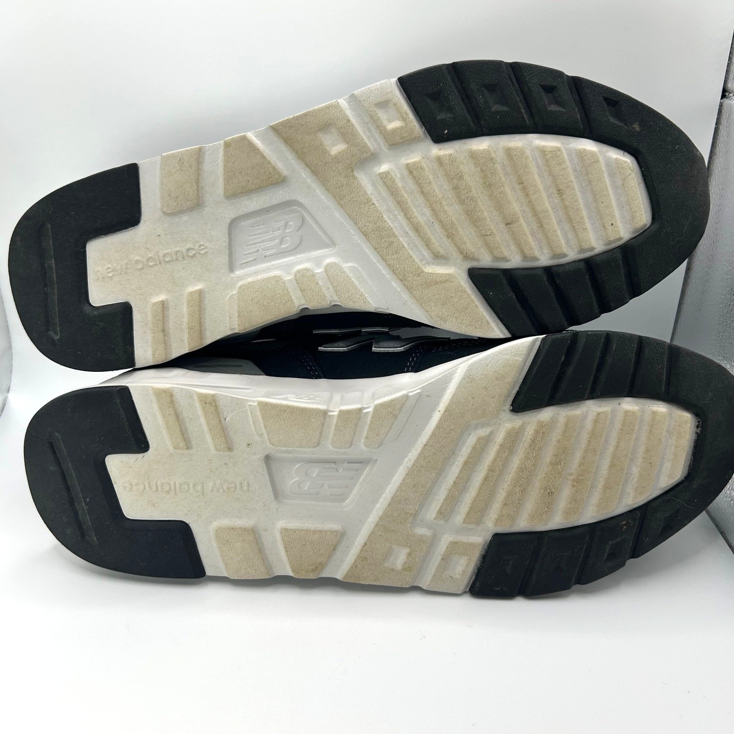 New Balance 997H Black Silver CM997HCC Men's Size 9.5M Women's 11 thumbnail 12