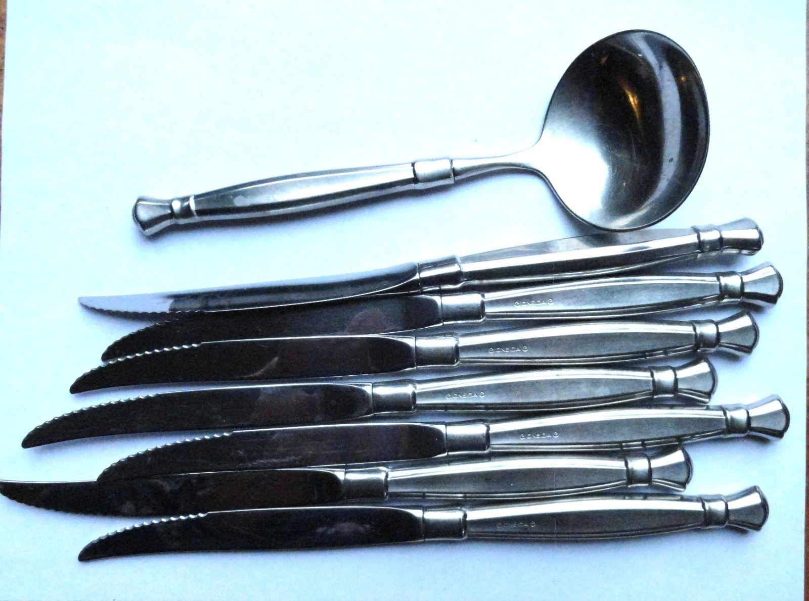 Oneida Stanless Steel ACT 1 62 pieces serving set Fork Knife Spoon Diff Sizes
Opens in a new window