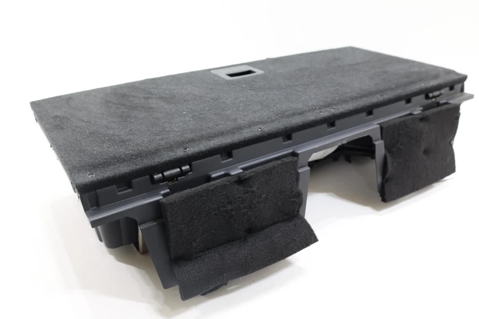 ОРИГИНАЛЬНЫЙ ОТСЕК ДЛЯ ХРАНЕНИЯ НА ПОЛУ ЗАДНЕГО БАГАЖНИКА NISSAN PATHFINDER 2017–2020 ГОДОВ ВЫПУСКА - Изображение 3 из 4