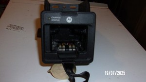 MOTOROLA MOBILE RAPID IMPRES  CHARGER  RLN 5233  HT-750 + Others