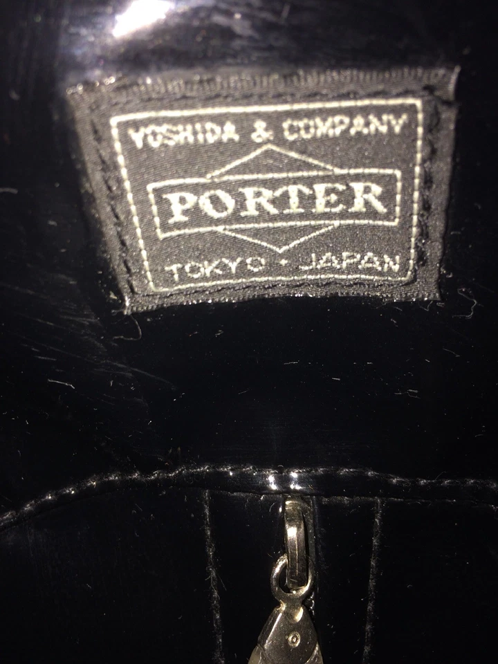 Mochila Yoshida @ Company Porter “Shark Bite” Foto 2 de 4