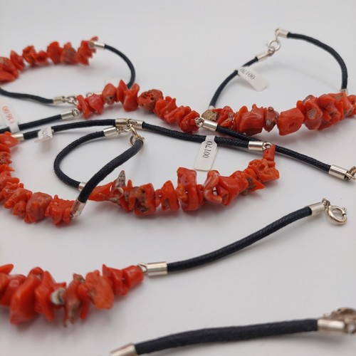 Lote de 7 Pulseras Coral Rojo Natural, Cierre Cuero y Plata. - Imagen 8 de 14