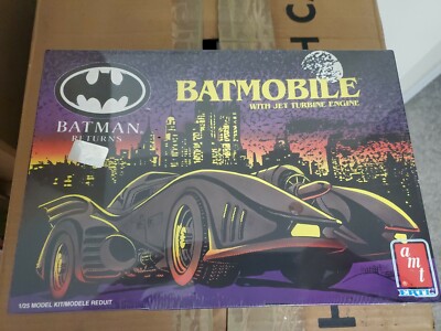 AMT Batmobile Batman Returns With Jet Turbine Engine Model Car 1/25 Kit Sealed 