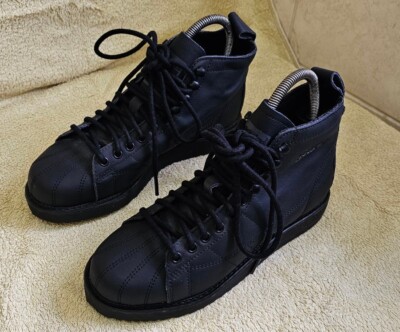NEU ADIDAS SUPERSTAR STIEFEL TRAINER GRÖSSE UK 3,5 ALLE SCHWARZ NIE GETRAGEN 