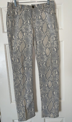V Star Black Snack Print Jeans Size 8