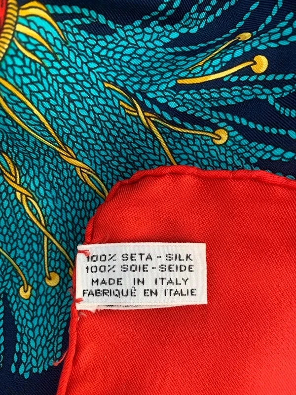 Foulard vintage en soie Céline - Photo 4/4
