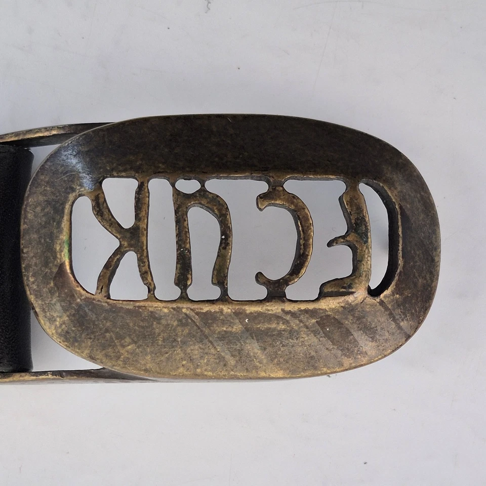 Ремень FRENCH CONNECTION 34 черный мужской винтажный кожаный с пряжкой повседневный стиль - Изображение 3 из 4