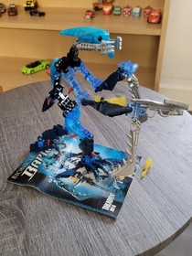 LEGO BIONICLE Barraki 8916: Takadox - With Manuel Complete 