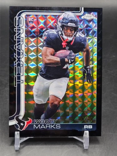 2025 Topps Chrome Football Black Geometric Refractor Woody Marks #372