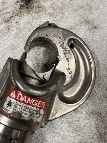 Huskie Tools Titanium Remote C-Head EP-410HT Hydraulic Compression Crimp Head - Picture 4 of 12