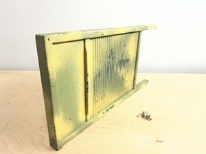 Vintage Painted Metal Washboard percussion Musical Instrument with 3 banjo picks