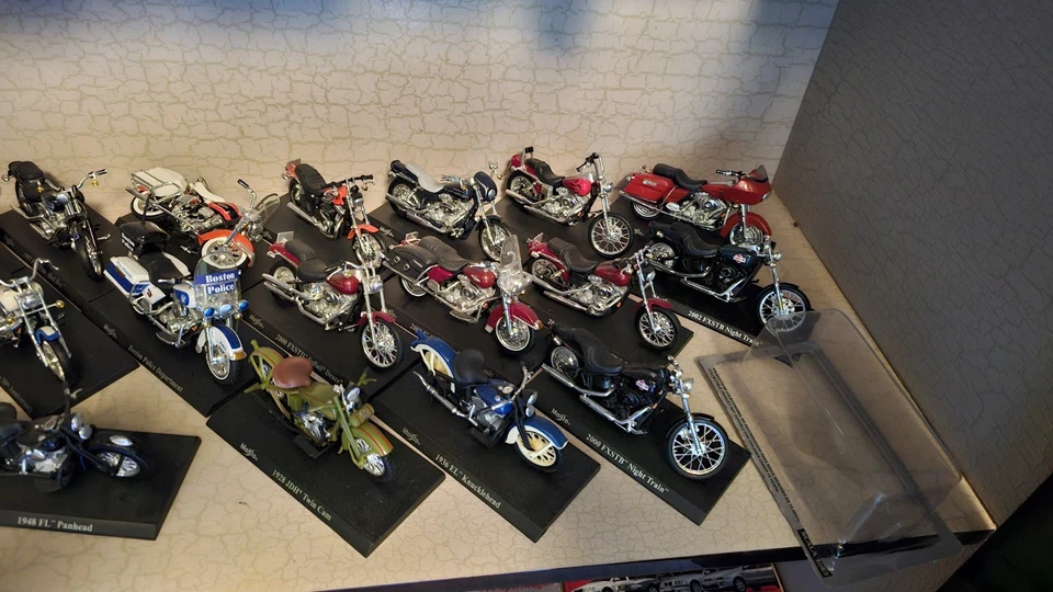 Modellini Harley Davidson Hachette Lotto - Immagine 2 di 4