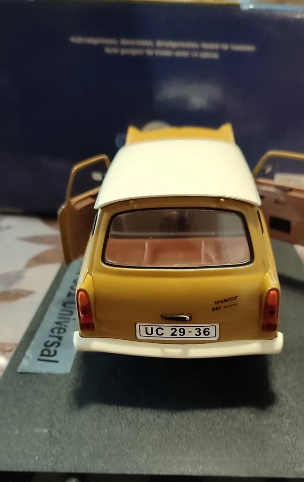 SUN STAR TRABANT 601 FAMILIARE scala 1/18 - Immagine 4 di 4