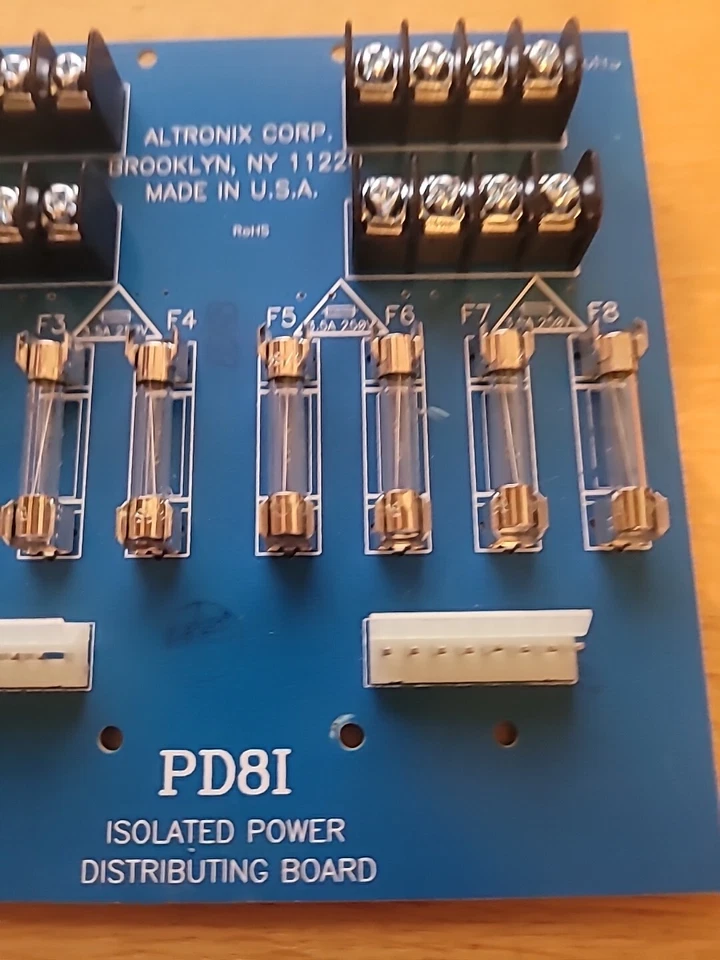 Altronix PD8I Isolated Power Distribution BOARD 8 Fuses NEW - Image 3 of 4