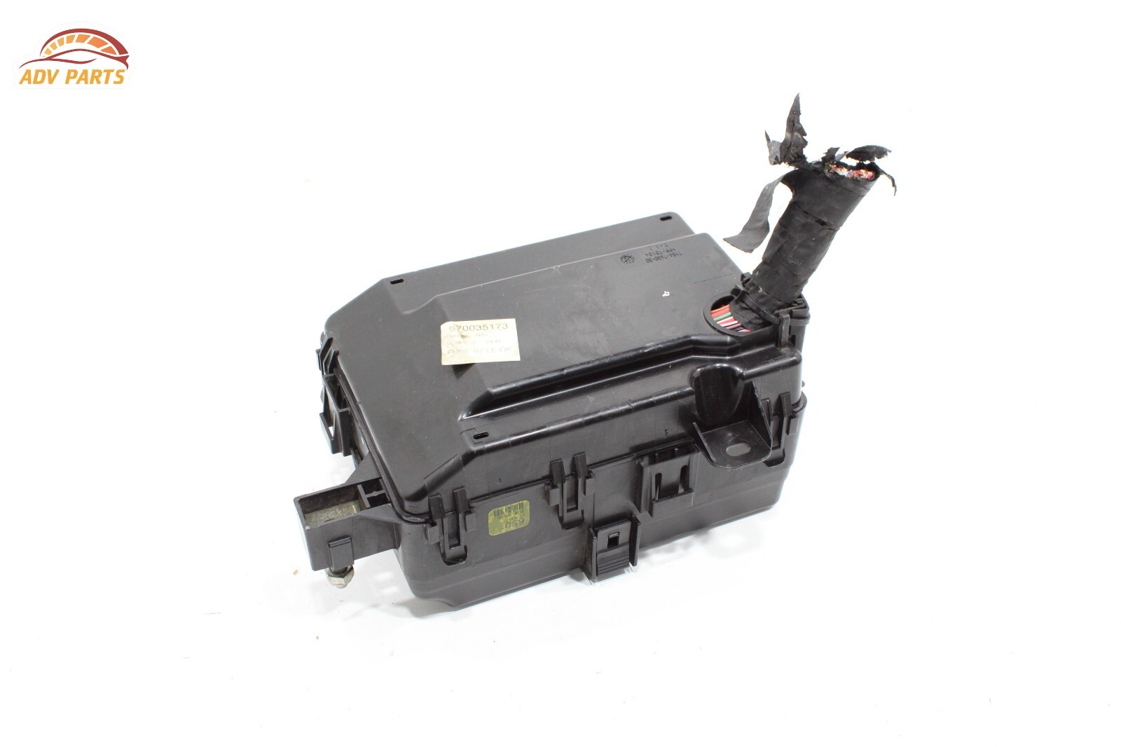 2017-20 MASERATI LEVANTE 3.0L ENGINE BAY FUSE RELAY JUNCTION BLOCK BOX OEM -CUT-