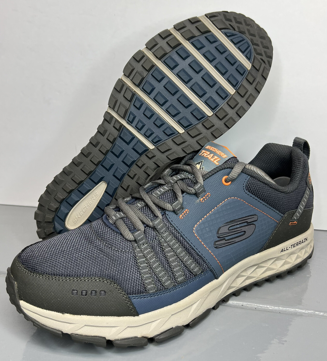 Skechers Men's Escape Plan Trail Shoes, Navy/Orange 56255 Worn once