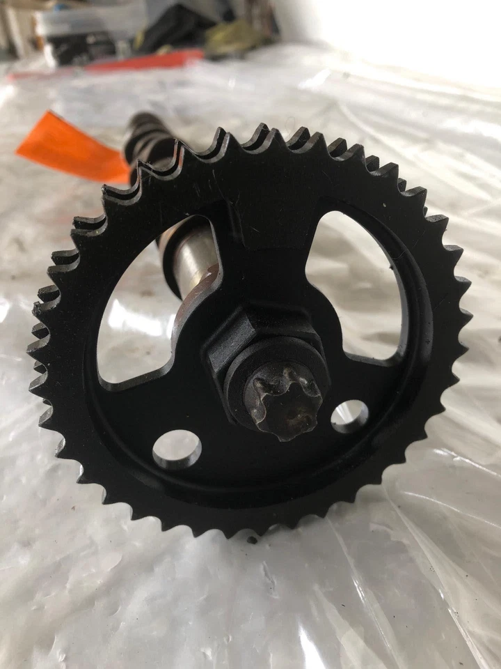 2001 MERCEDES BENZ ML430 Exhaust Camshaft Cam Shaft w/ Gear Sprocket Left Side - Image 2 of 4